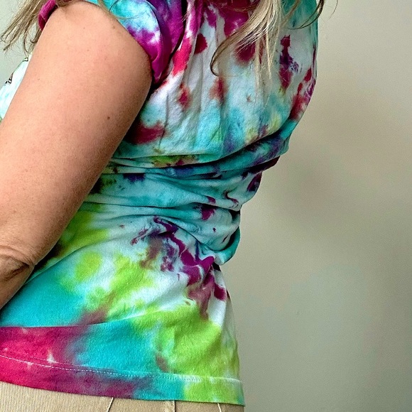 VINTAGE New York 1990s Graphic T-Shirt Tie Dye Unique Vibrant Nostalgic - Picture 4 of 5